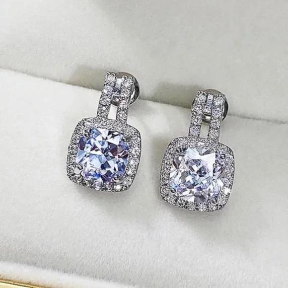 NEW STERLING SILVER DIAMOND SQUARE STUD EARRINGS, NICE EARRINGS, CUTE EARRINGS. - Picture 2 of 4